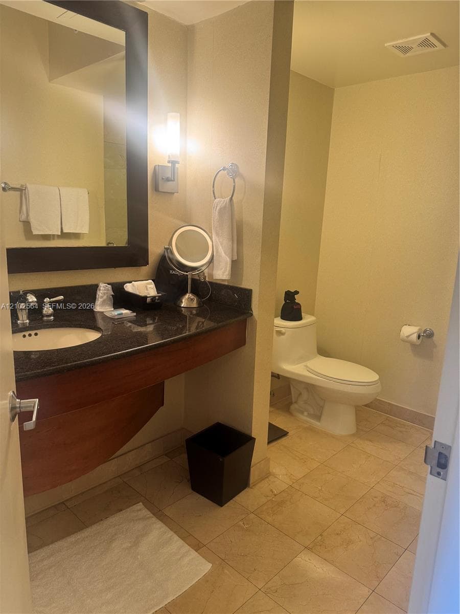 18001 Collins Ave # 808, Sunny Isles Beach FL 33160