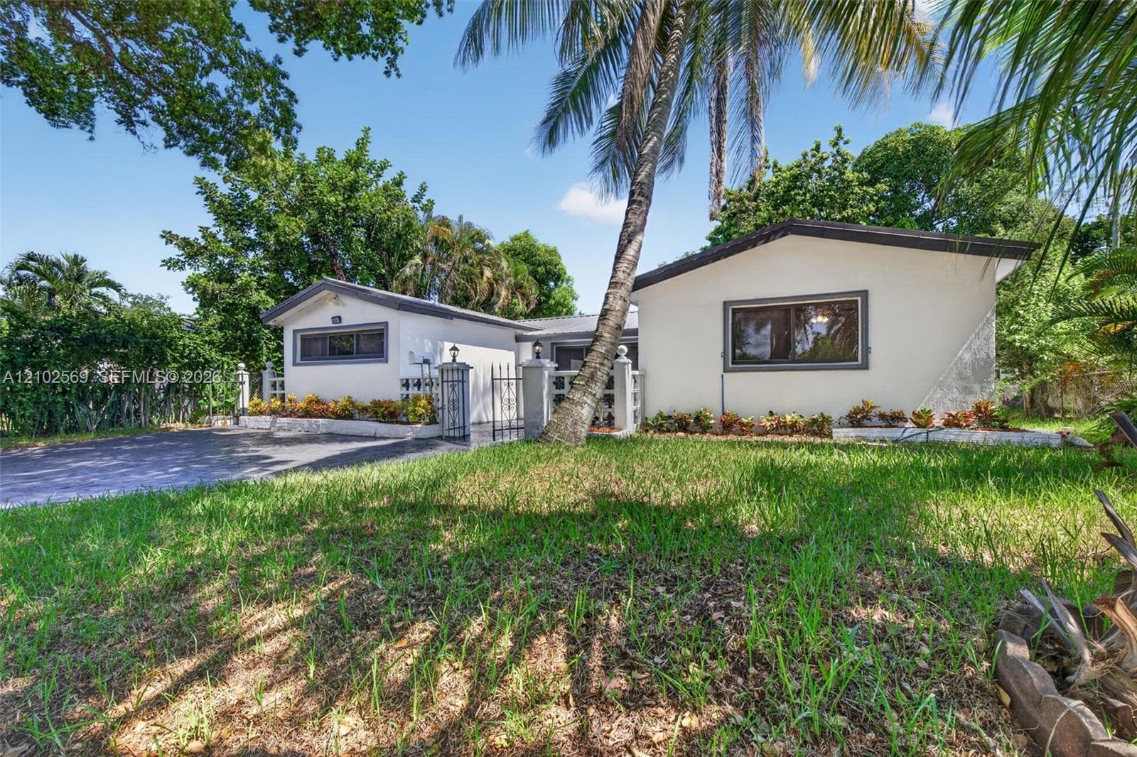 4001 N 66th Ave, Hollywood FL 33024