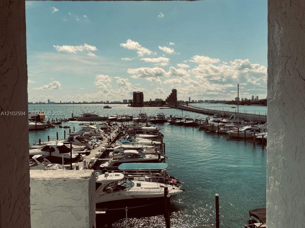 555 NE 15th St # 412, Miami FL 33132