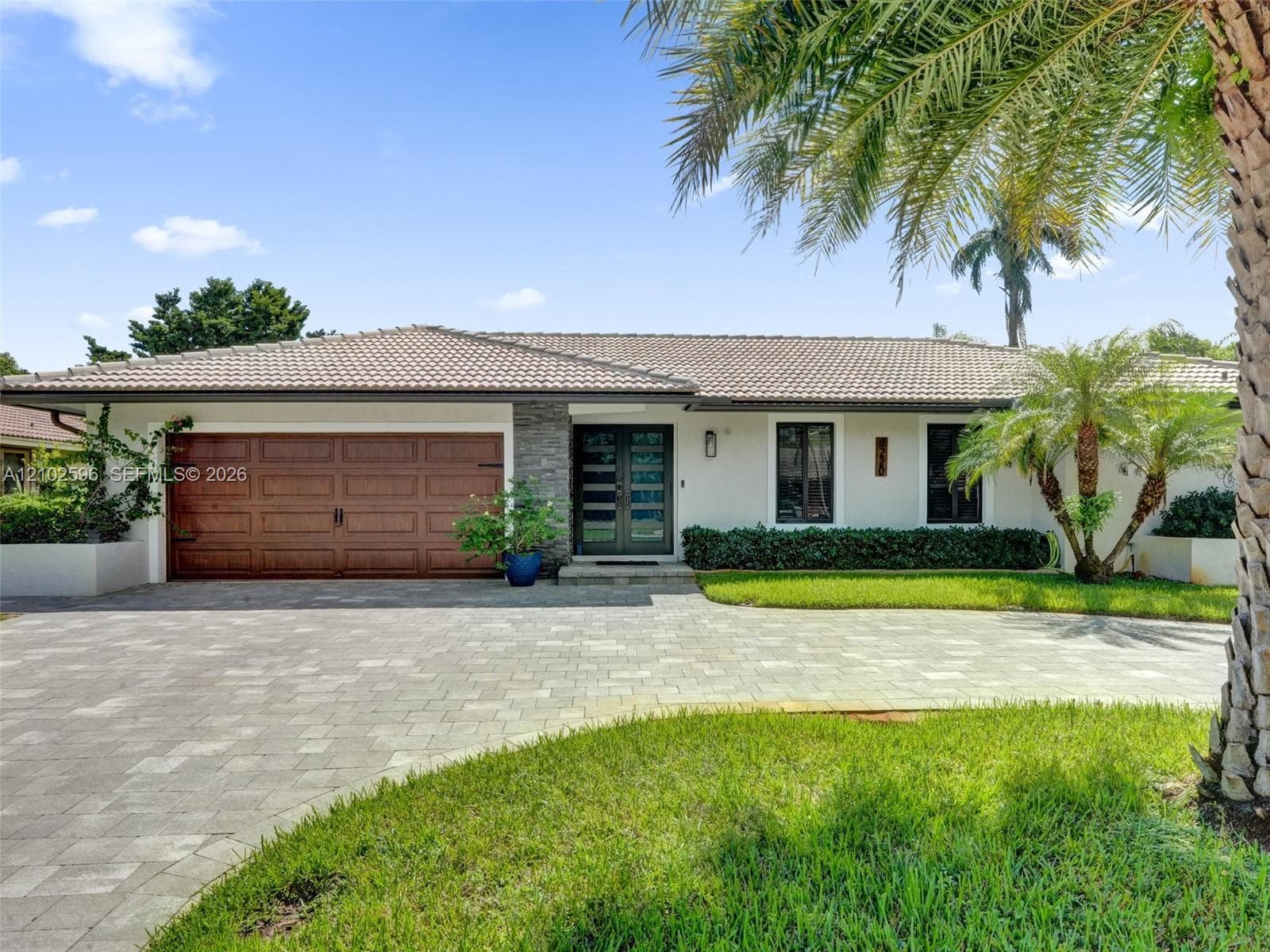 8220 NW 1st St, Coral Springs FL 33071