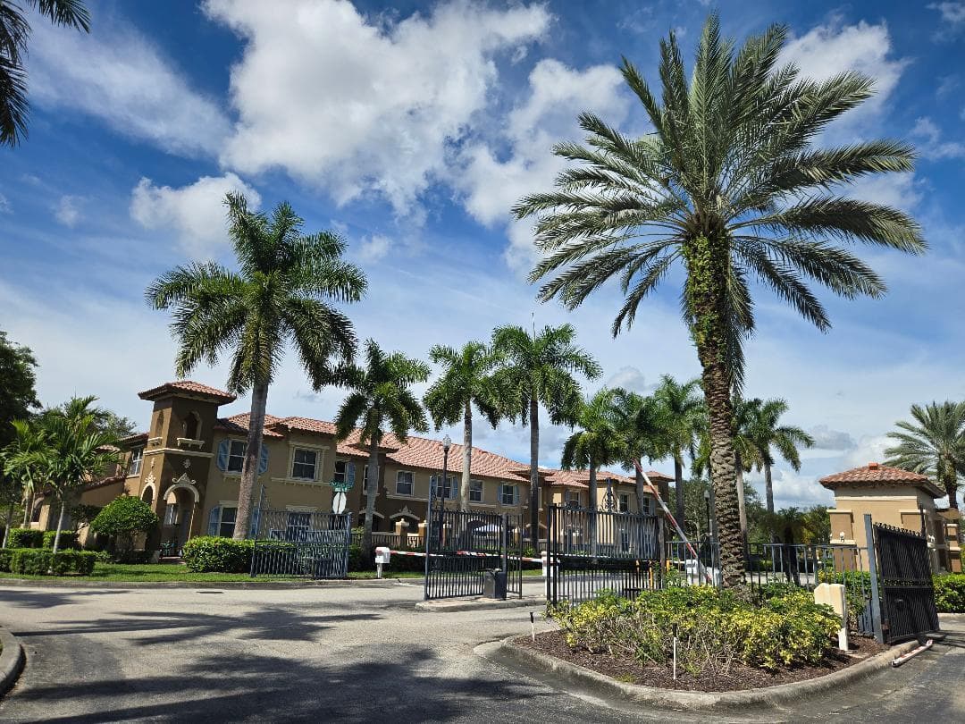 6515 DIAMOND SPRINGS Terrace # 2409, West Palm Beach FL 33411