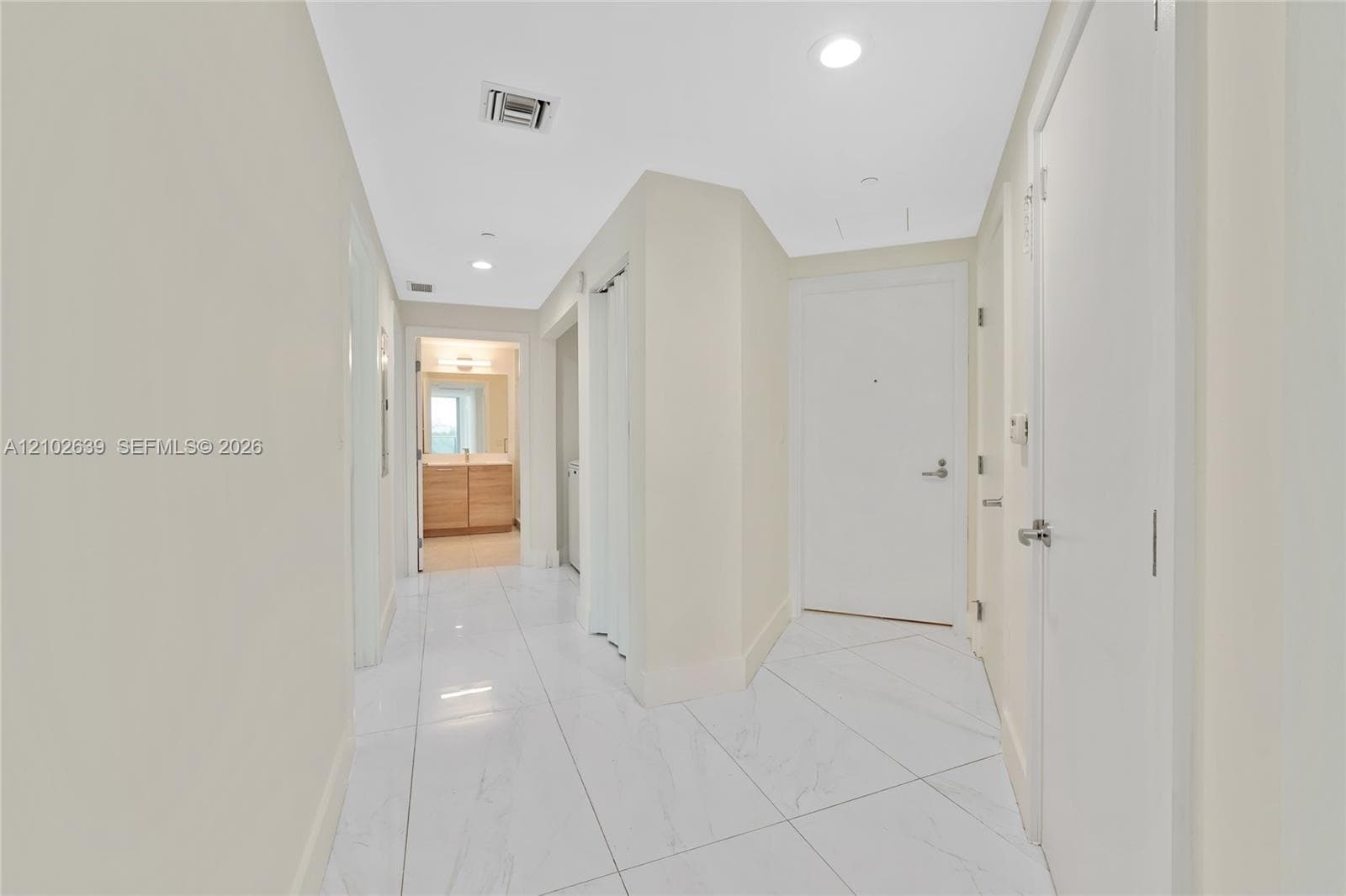 16385 Biscayne Blvd # 407, North Miami Beach FL 33160