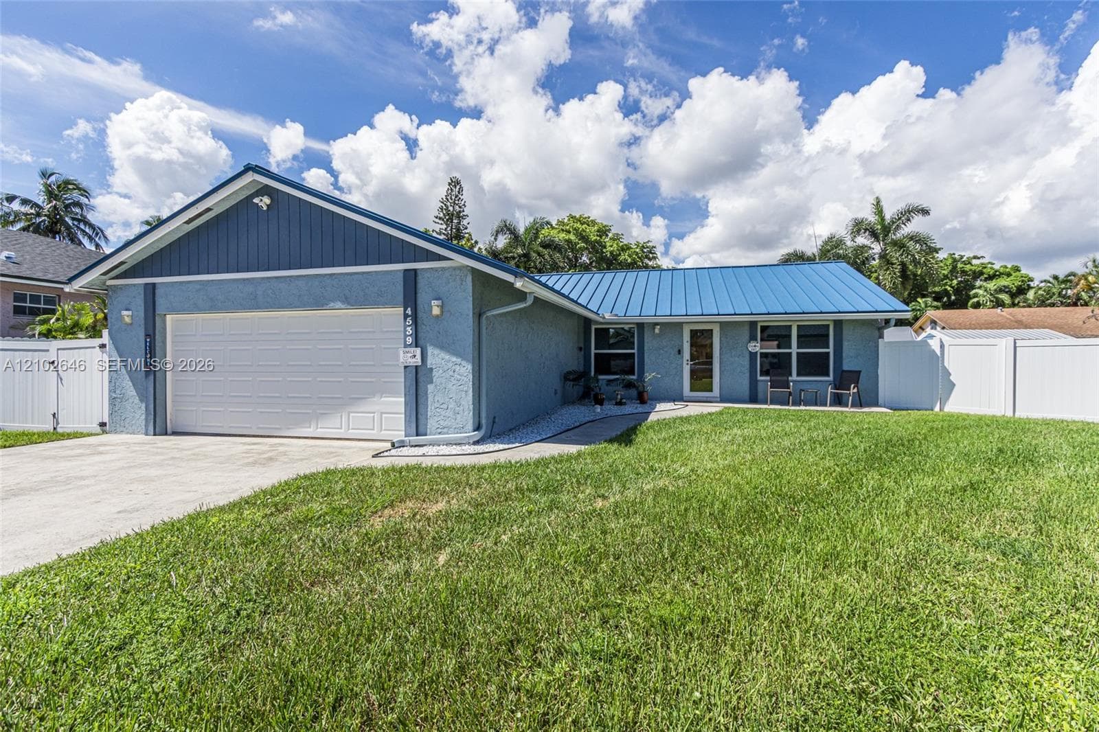 4539 SW 28th Way, Dania Beach FL 33312