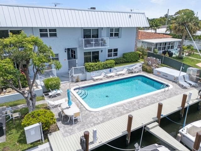 2400 NE 16TH Street # 212, Pompano Beach FL 33062