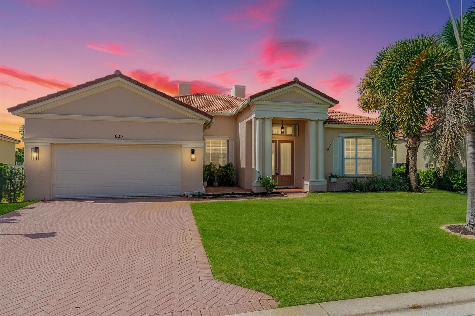 625 SW Long Key Court, Port St. Lucie FL 34986