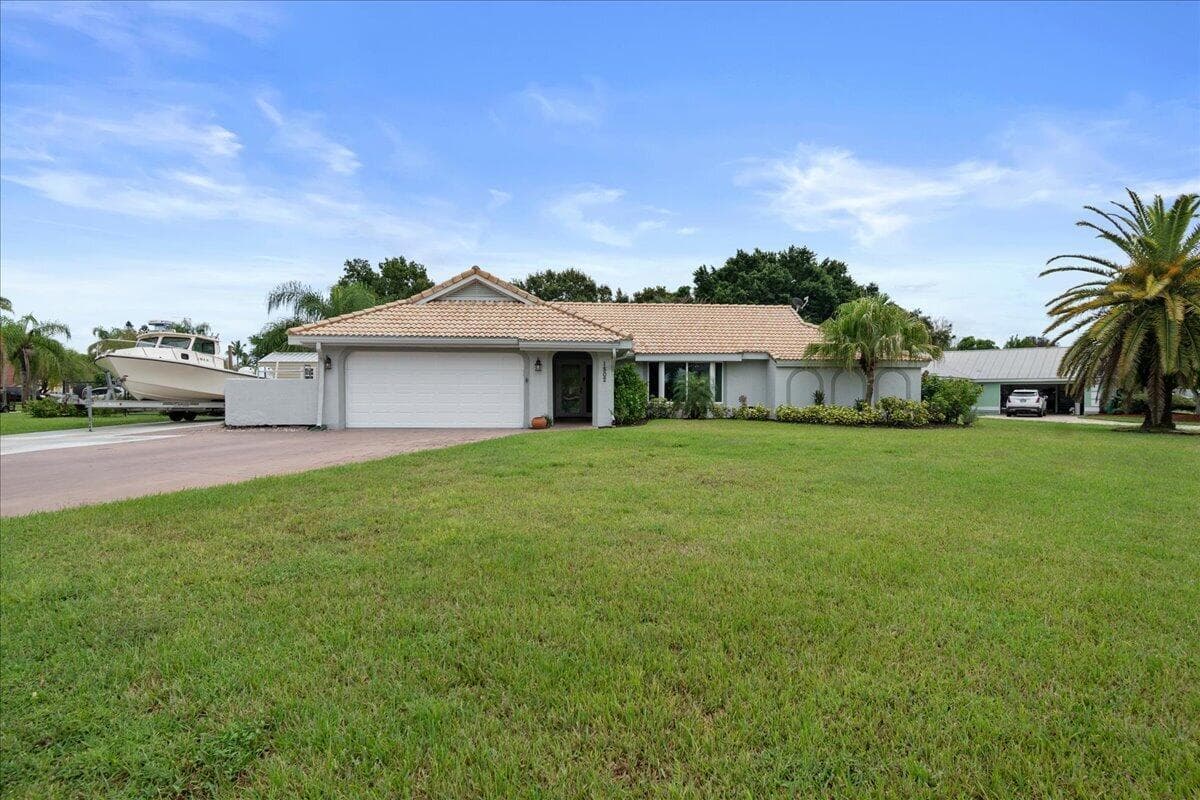 1802 SE Hanby Avenue, Port St. Lucie FL 34952