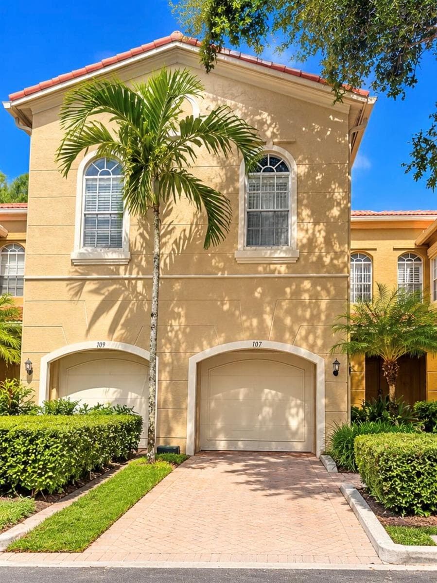 4991 Bonsai Circle Apt 107, West Palm Beach FL 33418