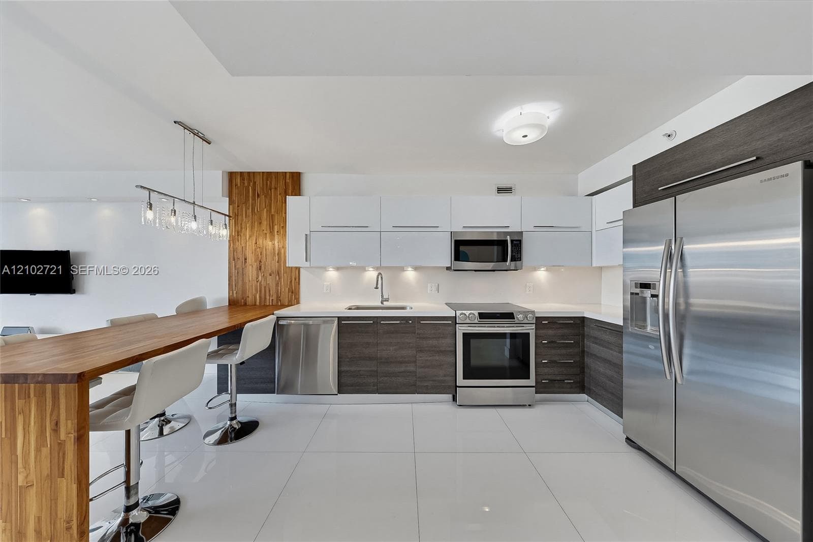 100 Lincoln Rd # 1008, Miami Beach FL 33139
