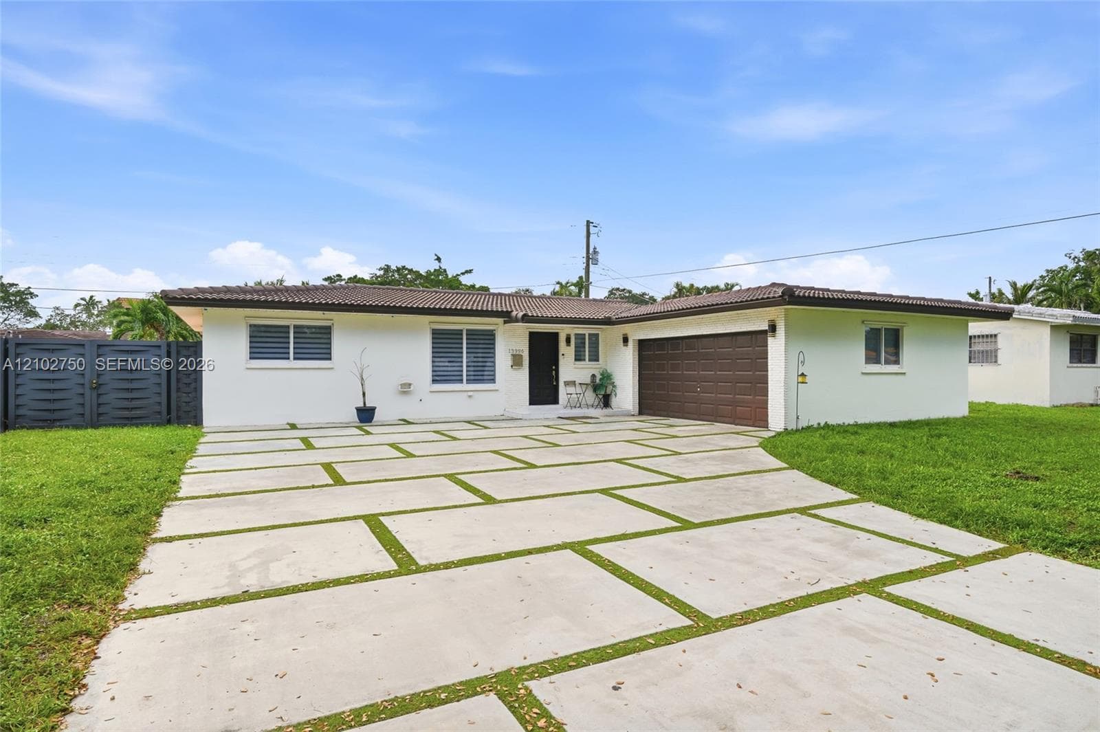 13996 Lake Lure Ct, Miami Lakes FL 33014