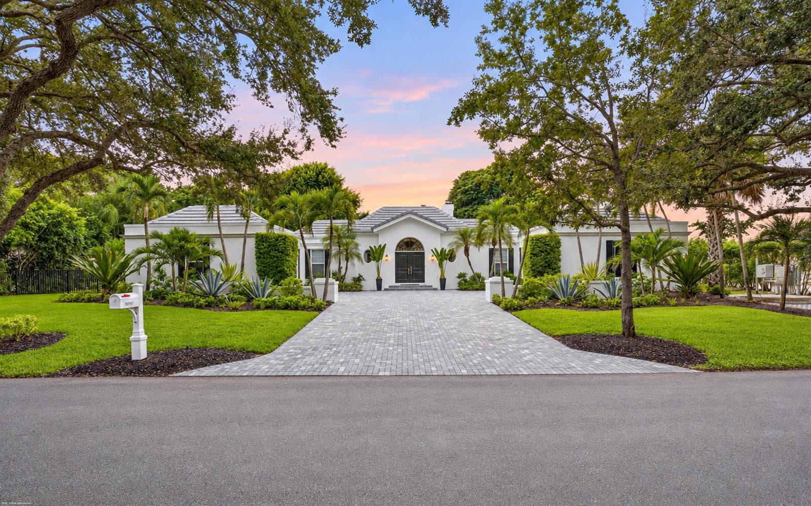 18397 SE HERITAGE Drive, Jupiter FL 33469