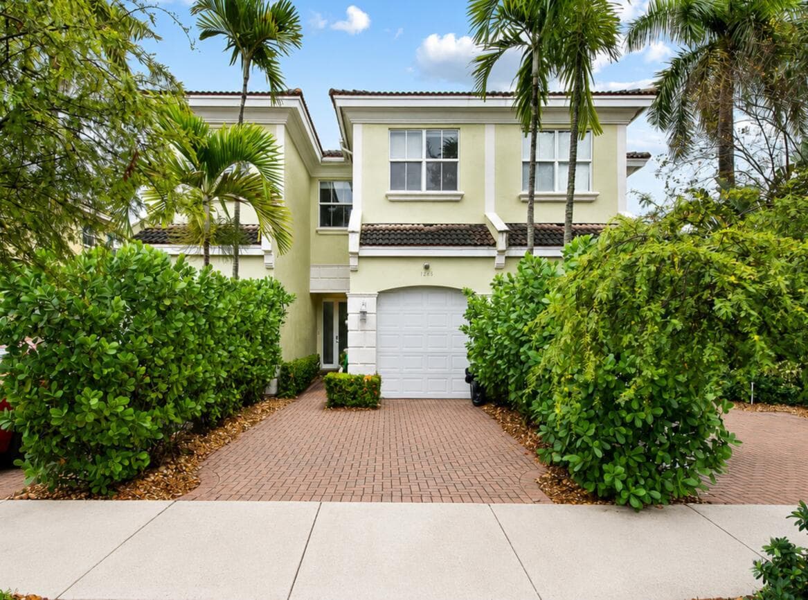 1226 NE 14th Avenue, Fort Lauderdale FL 33304