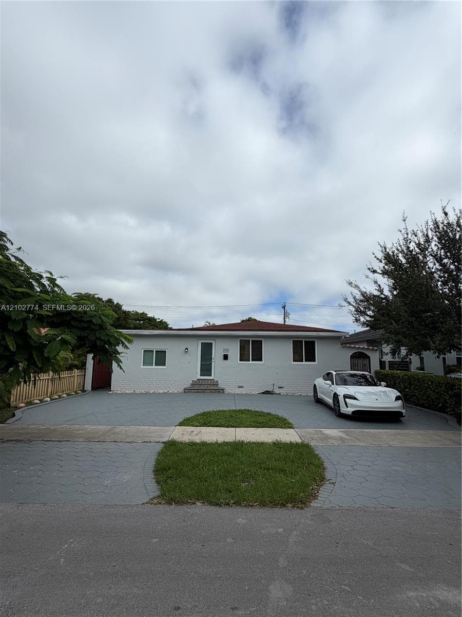 4335 SW 10th St, Miami FL 33134