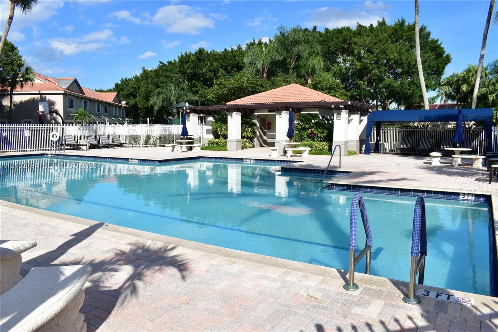 952 Sevilla Cir, Weston FL 33326