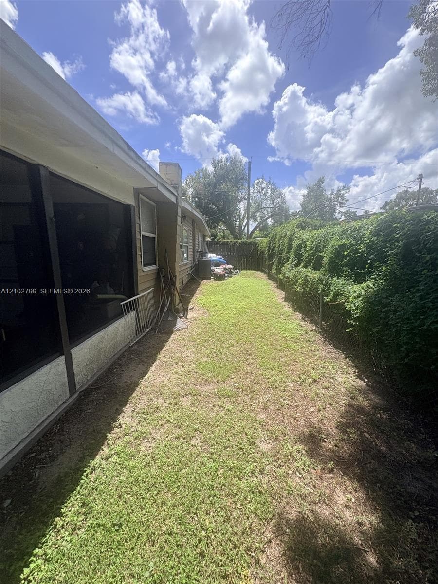 922 valmar street, Brandon FL 33511