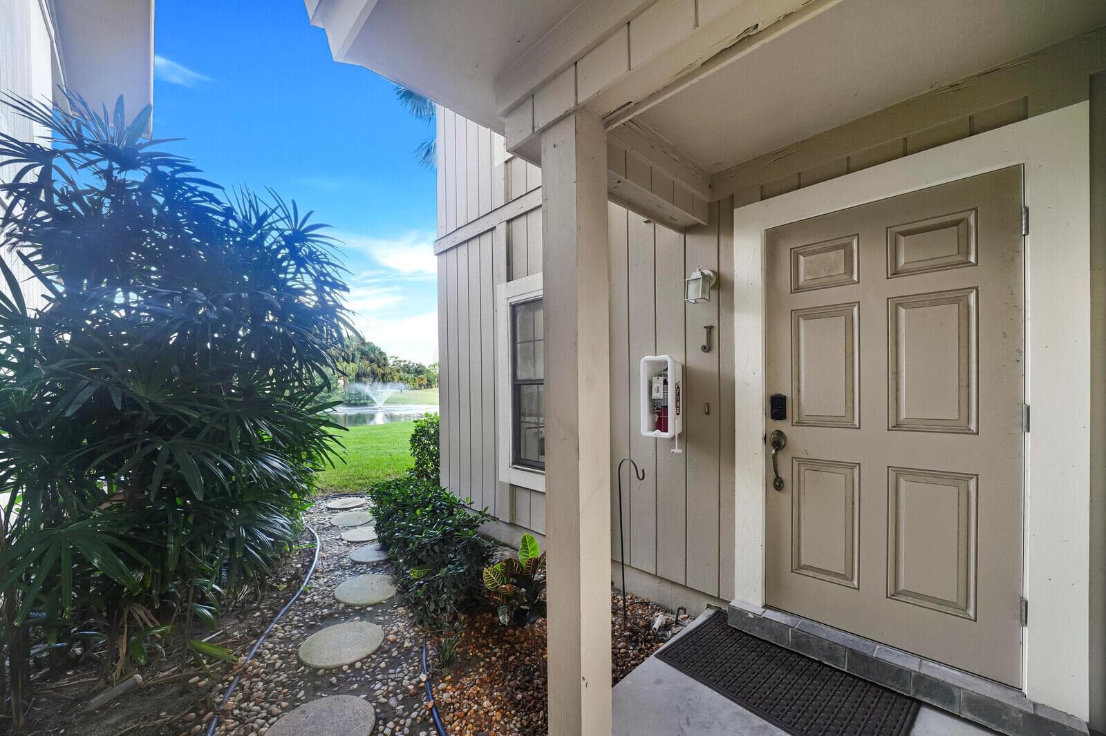 9169 SE RIVERFRONT Terrace # J, Jupiter FL 33469