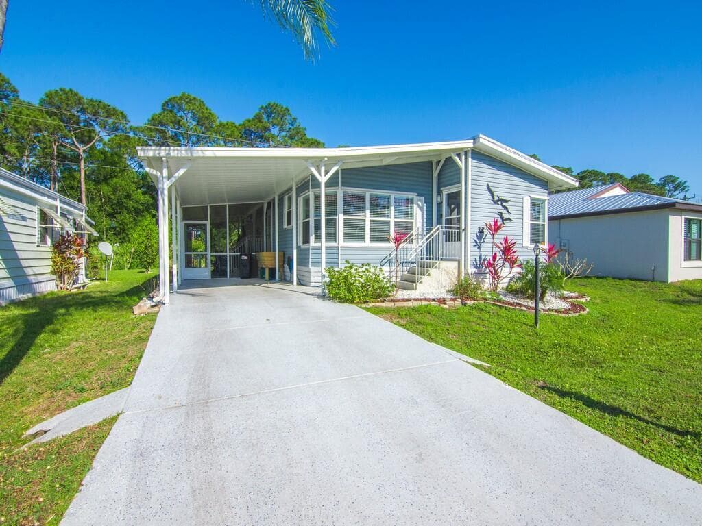 22 Mediterranean Boulevard E, Port St. Lucie FL 34952
