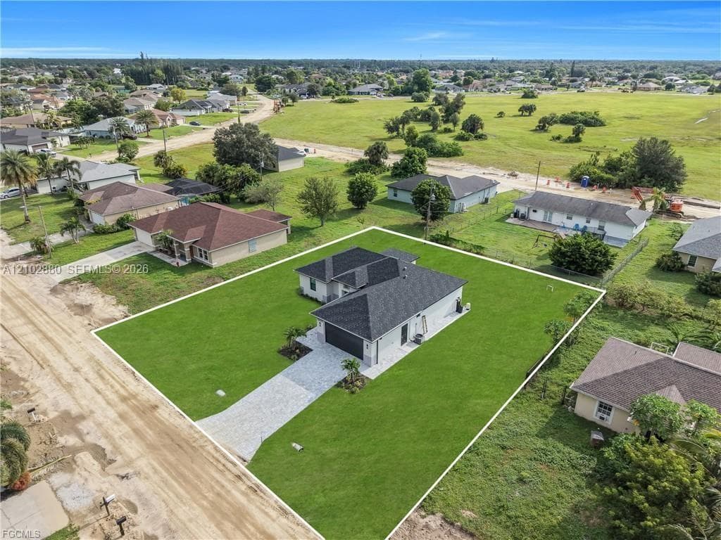 1909 NE 19th PL, Cape Coral FL 33909