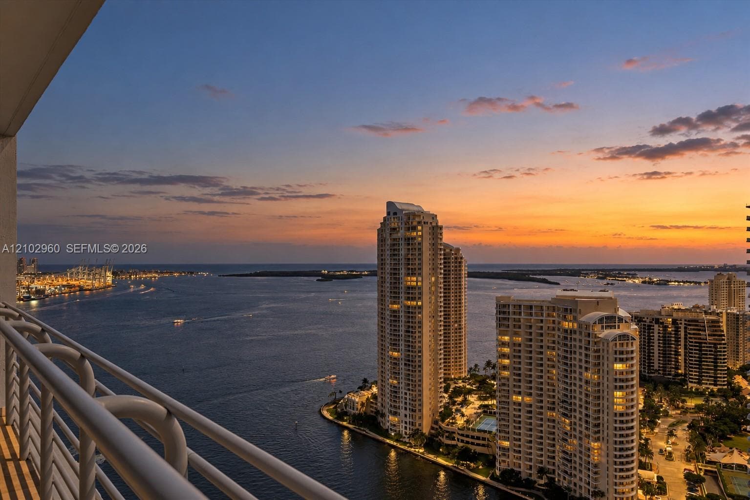 325 S Biscayne Blvd # 3921, Miami FL 33131