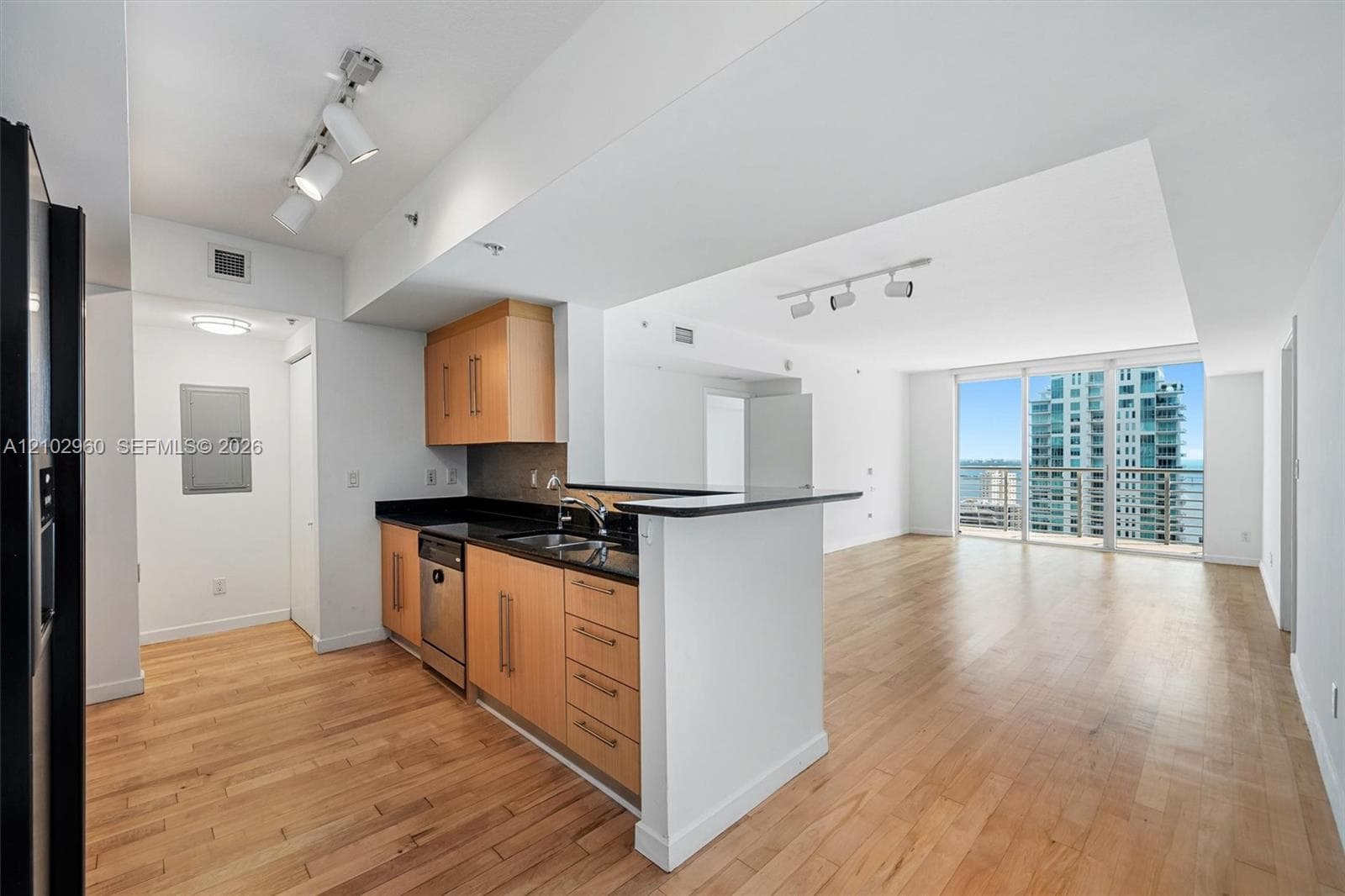 325 S Biscayne Blvd # 3921, Miami FL 33131