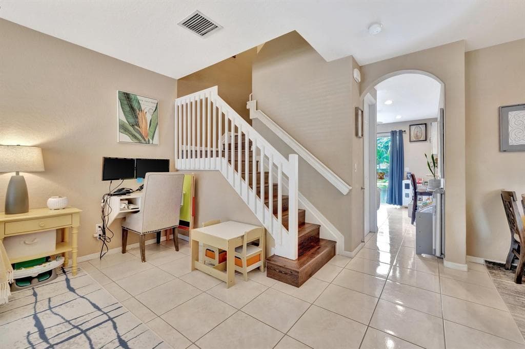 2851 W PROSPECT Road # 1209, Tamarac FL 33309