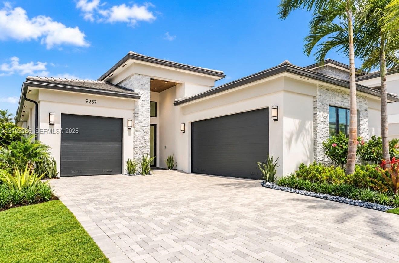 9257 Sunflower Meadow Rd, Boca Raton FL 33434