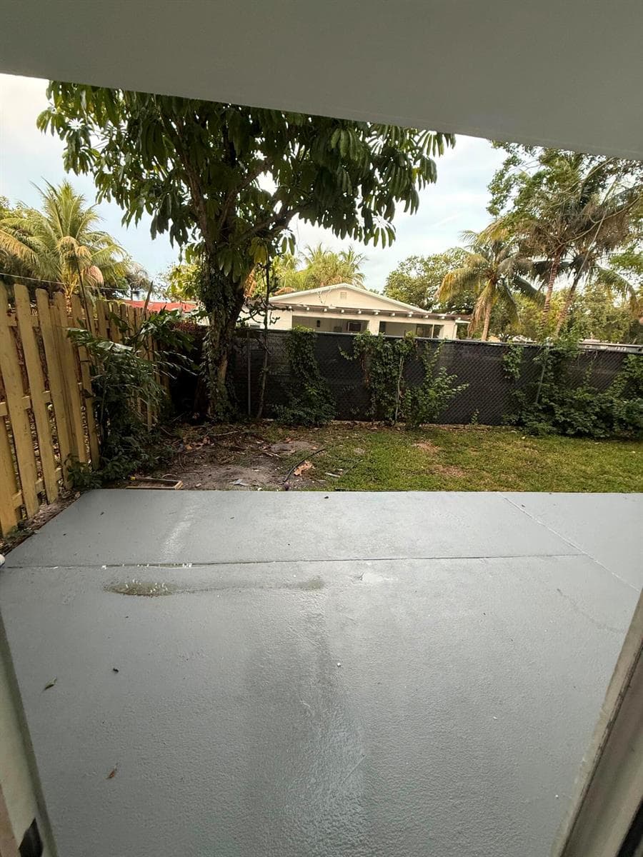 313 SW 1ST Court # 3, Pompano Beach FL 33060