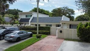 8232 SW 81st Ter # 8232, Miami FL 33143