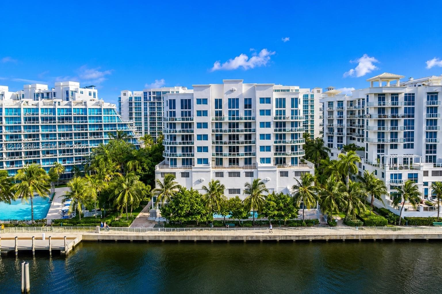 3000 NE 188th St # 604, Aventura FL 33180