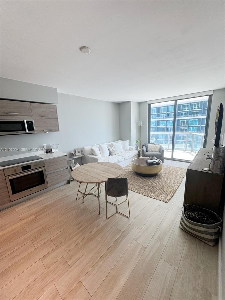 1300 S Miami Ave # 2808, Miami FL 33130