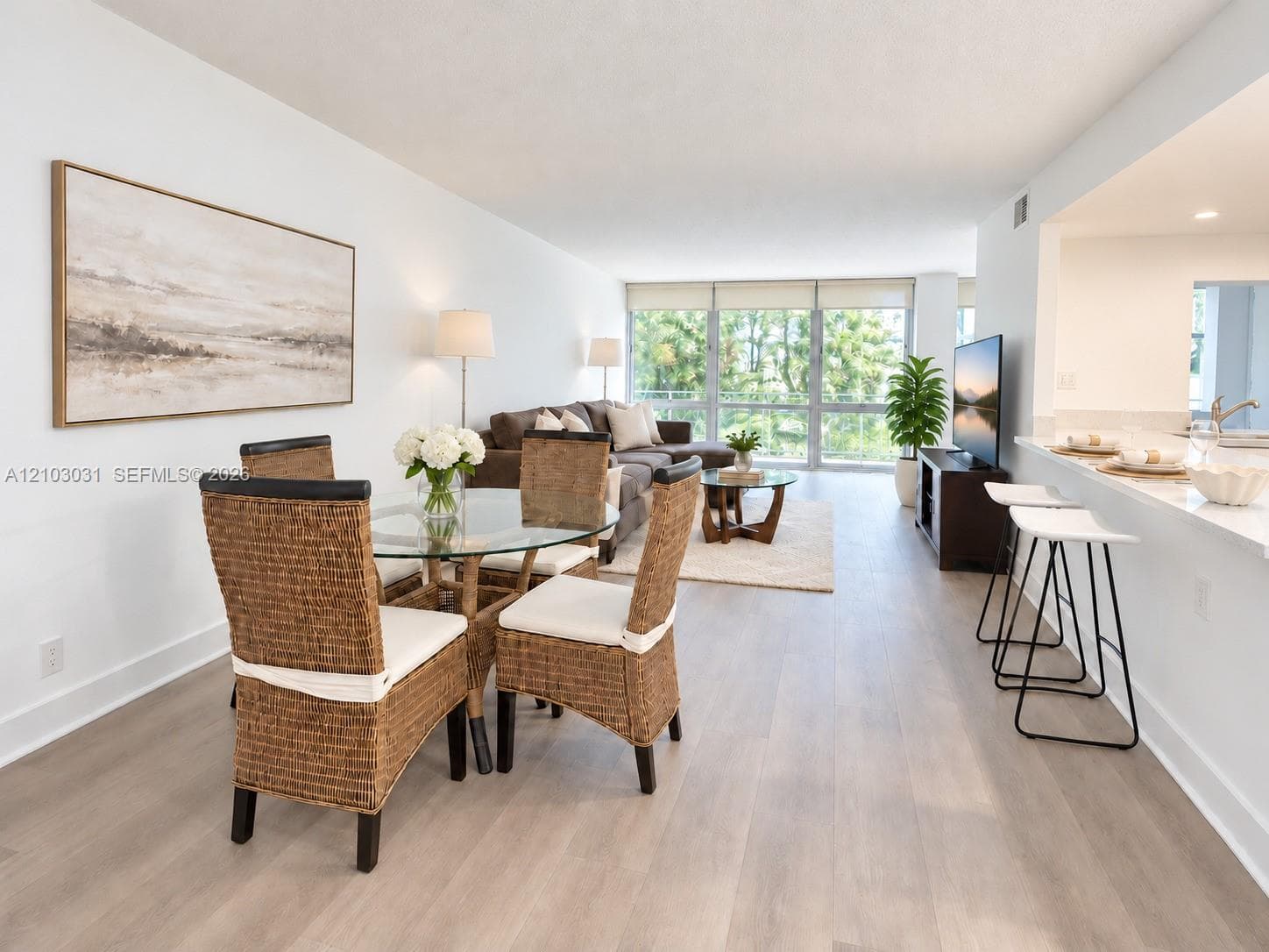 1000 Parkview Dr # 202, Hallandale Beach FL 33009