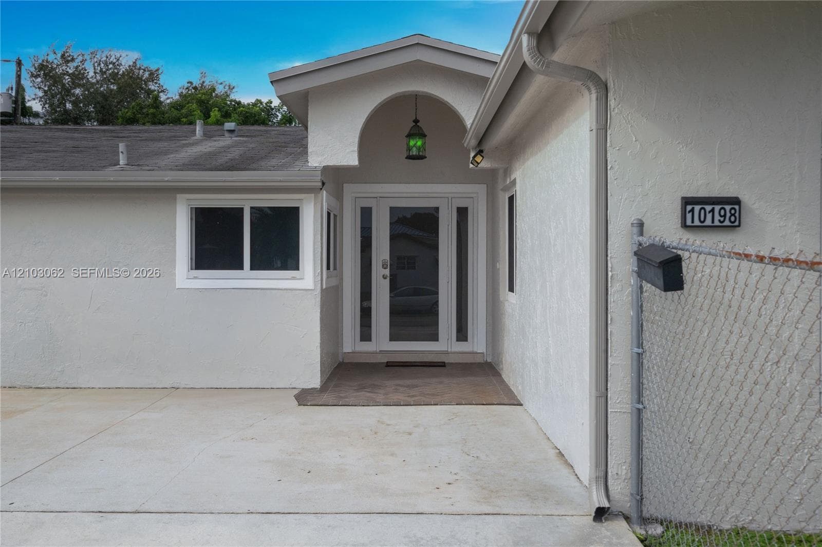 10198 SW 203rd Ter, Cutler Bay FL 33189