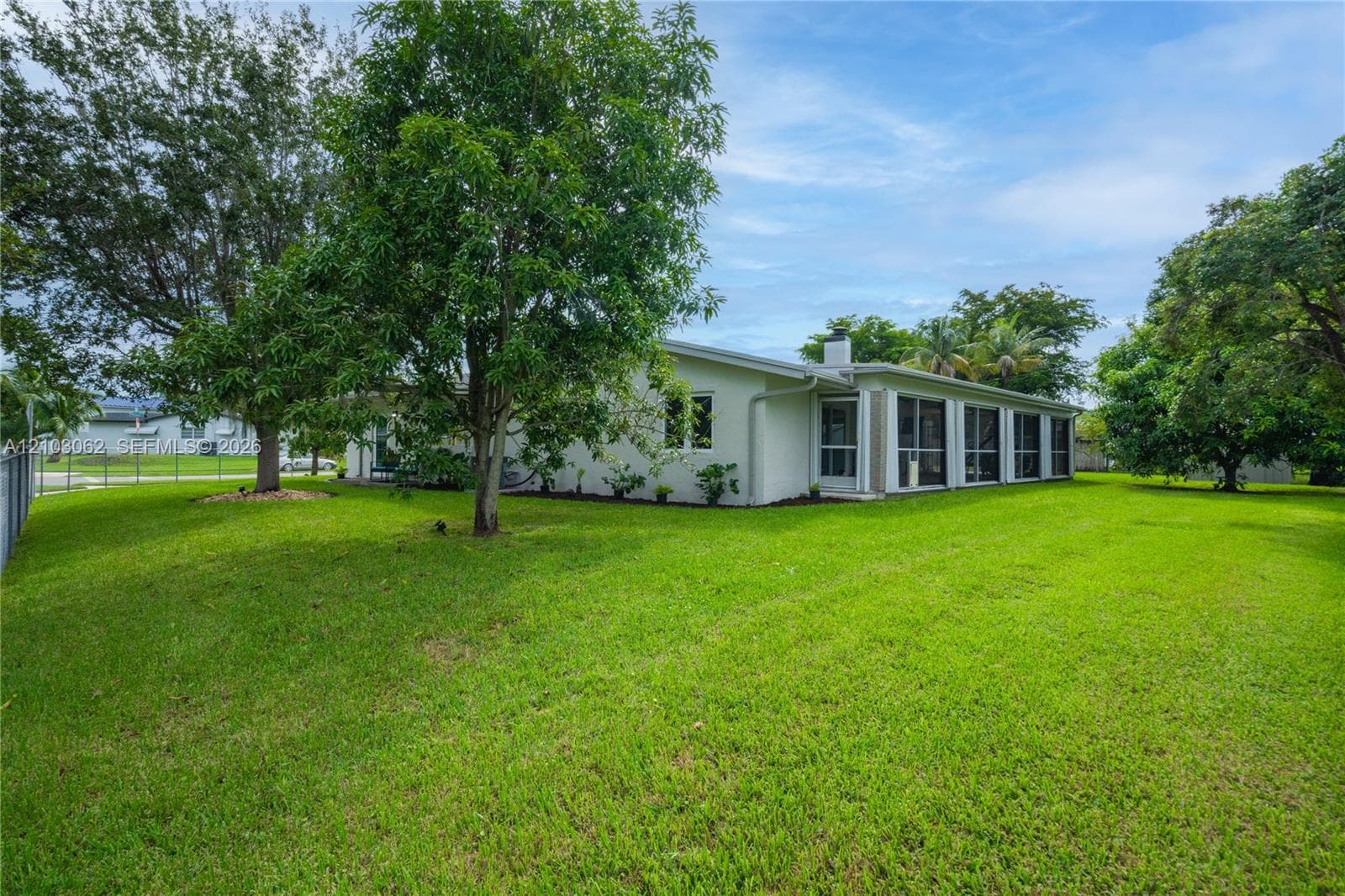 10198 SW 203rd Ter, Cutler Bay FL 33189
