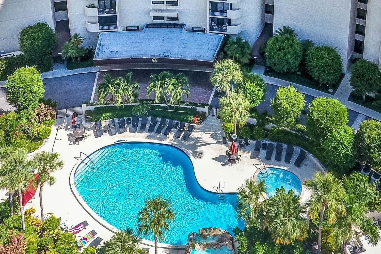 2480 PRESIDENTIAL Way # 903, West Palm Beach FL 33401