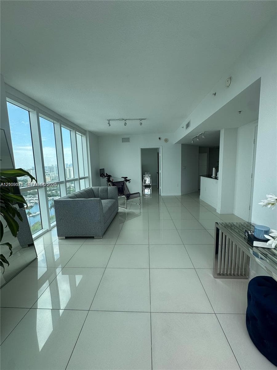 1871 NW S River Dr # 2005, Miami FL 33125