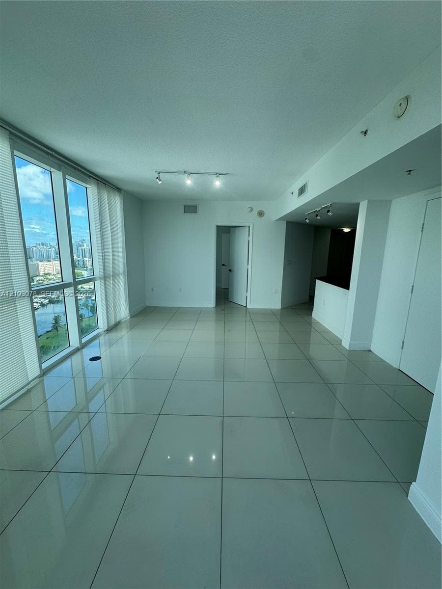 1871 NW S River Dr # 2005, Miami FL 33125