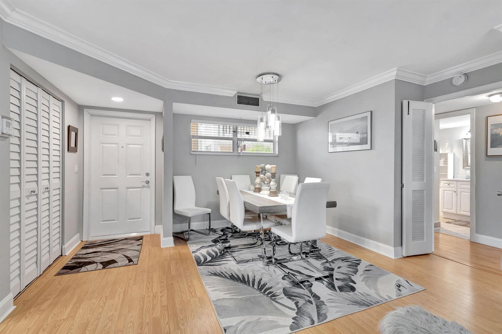 17 COLONIAL CLUB Drive # 205, Boynton Beach FL 33435