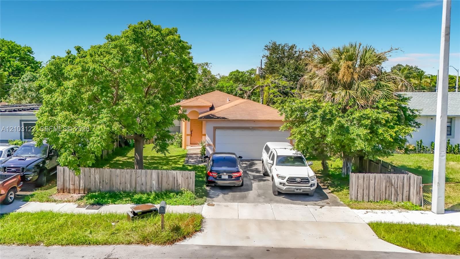 113 NW 28th Ter, Fort Lauderdale FL 33311