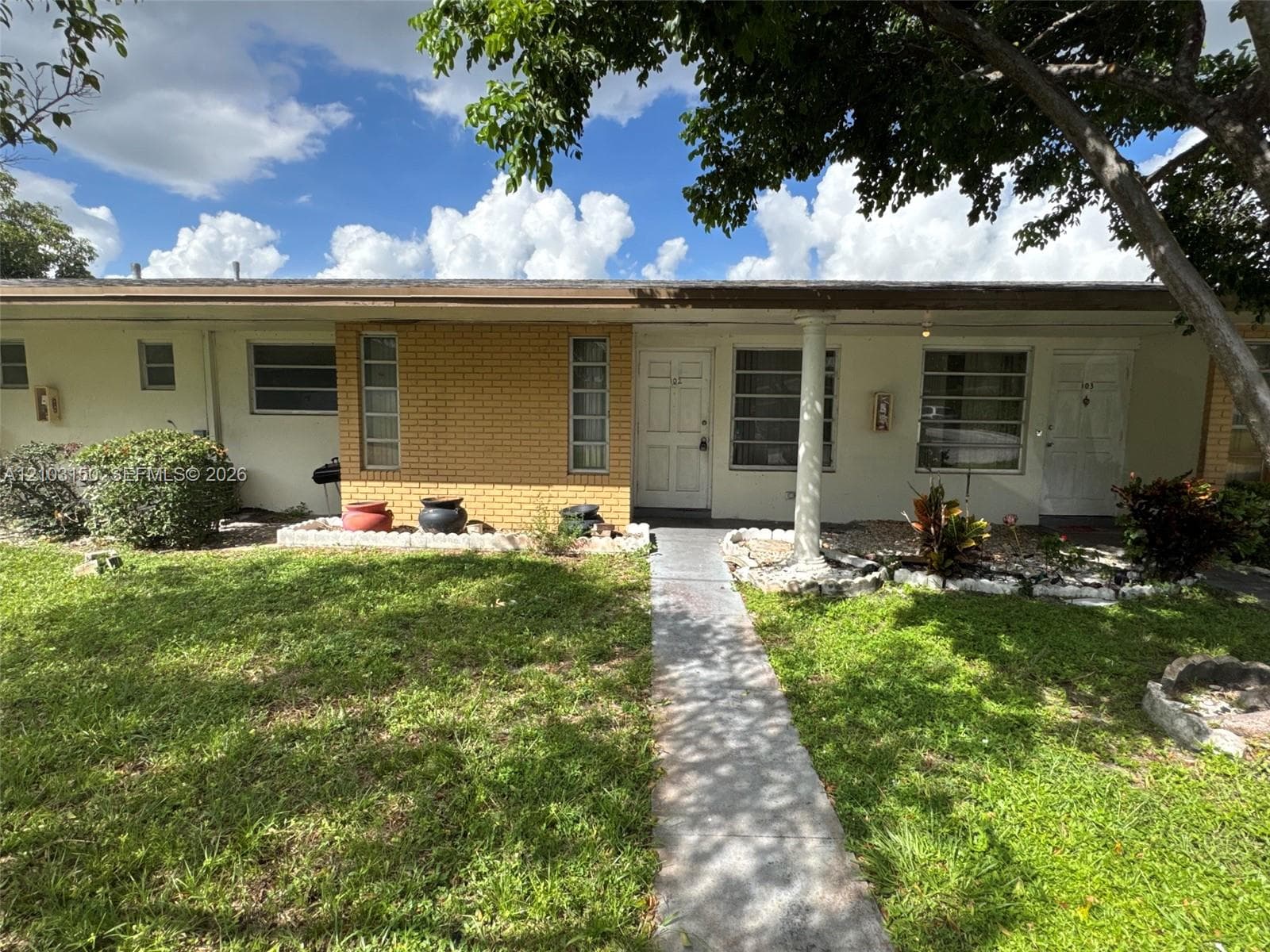3033 NW 43rd Ave # 102, Lauderdale Lakes FL 33313