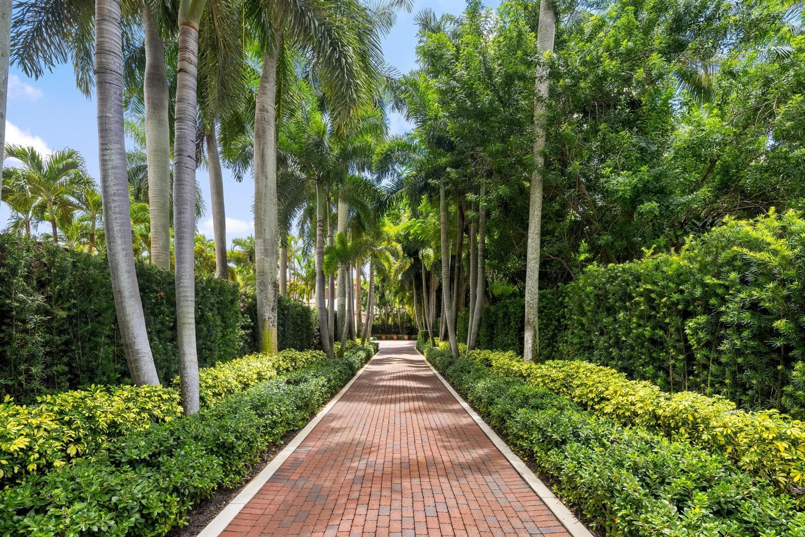 706 SE 2nd Street, Delray Beach FL 33483