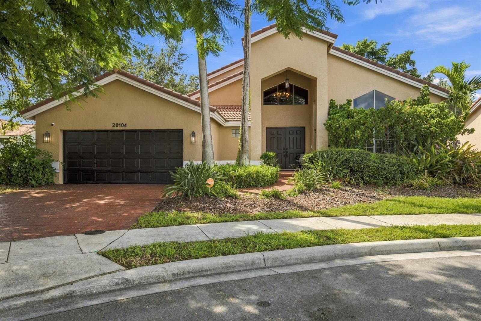 20104 NW 9TH Drive, Pembroke Pines FL 33029