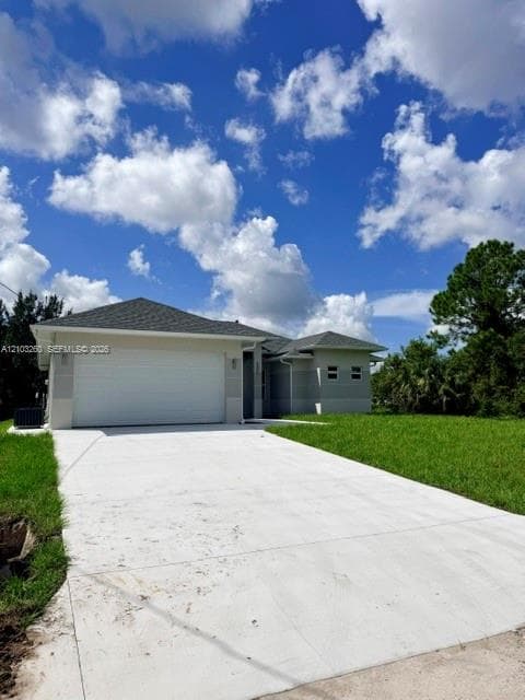 744 LONG DISTANCE LN, Lehigh Acres FL 33974