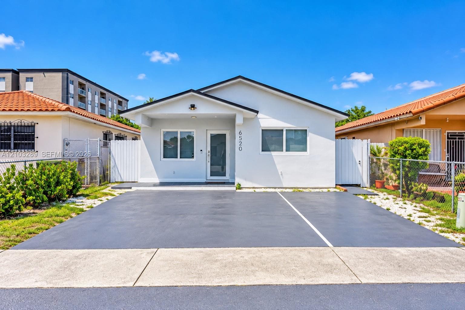 6528 W 22nd Ln, Hialeah FL 33016