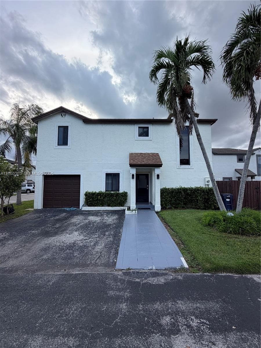 14815 SW 90th Ter, Miami FL 33196