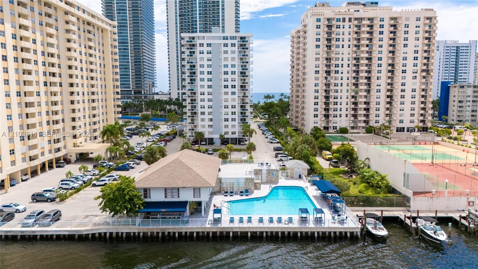 1849 S Ocean Dr # 711, Hallandale Beach FL 33009