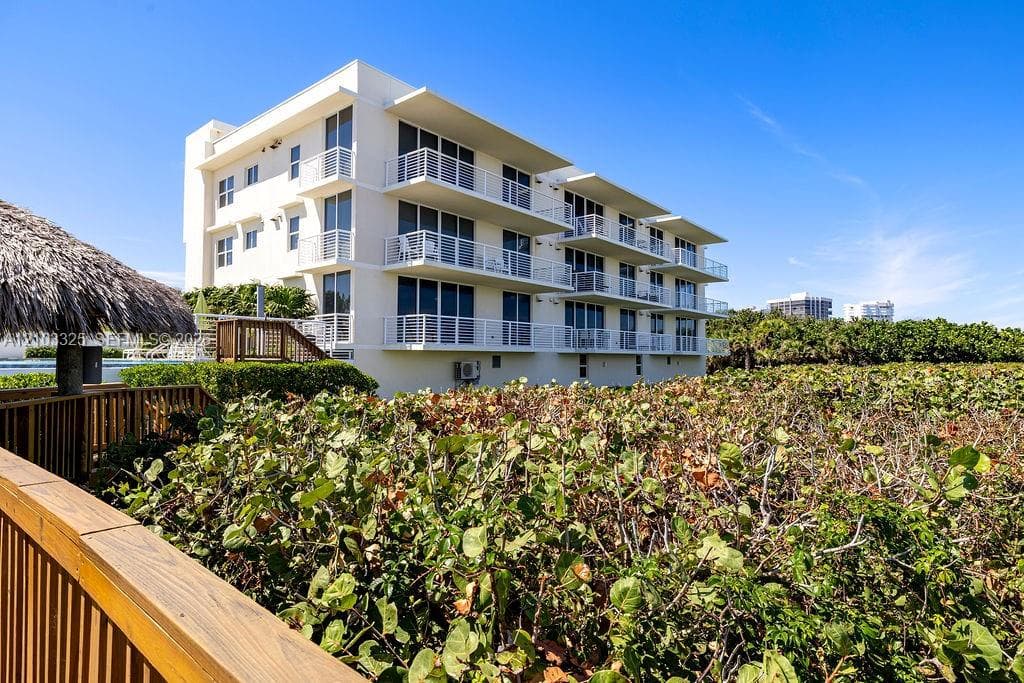 4802 N.HIGHWAY A1A # 2G, Hutchinson Island FL 34949