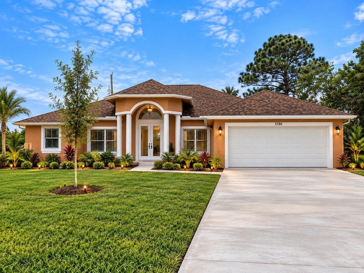 1586 SW CALMAR Avenue, Port St. Lucie FL 34953