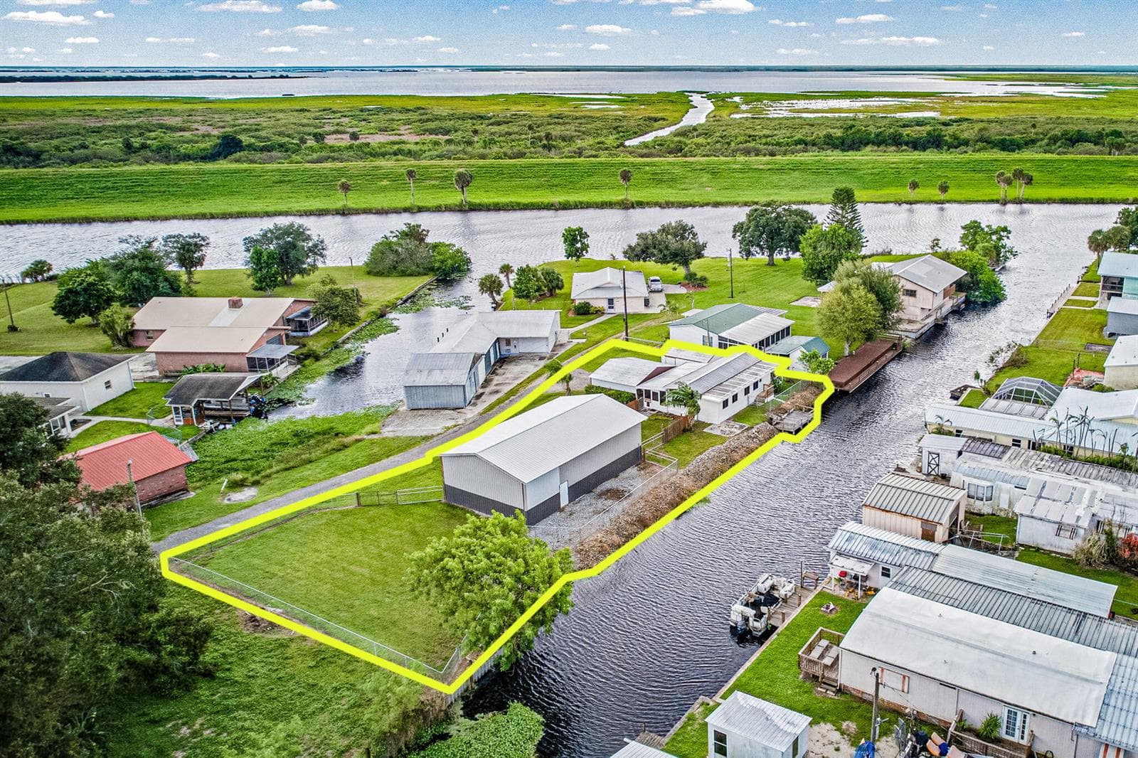 1058 CLARK Lane, Moore Haven FL 33471
