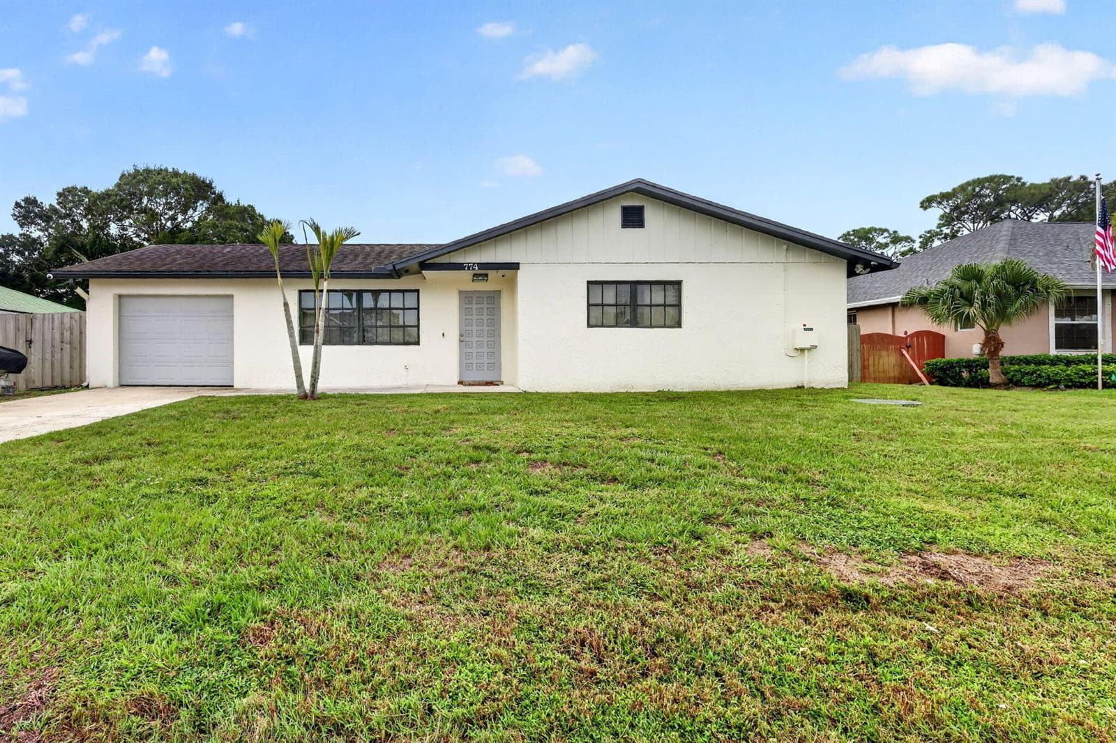 774 SE Elwood Avenue, Port St. Lucie FL 34983