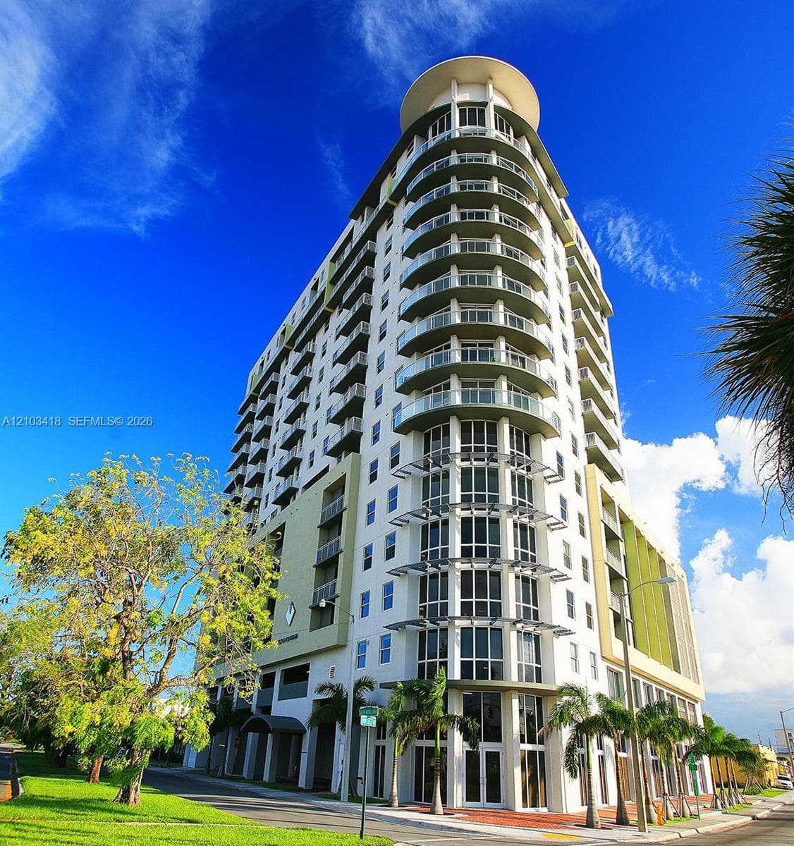 1 Glen Royal Pkwy # 1004, Miami FL 33125