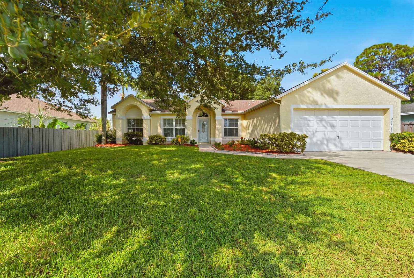 1649 SW ALVATON Avenue, Port St. Lucie FL 34953